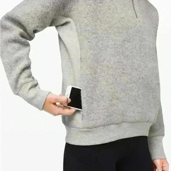 Lululemon  Stand Out Sherpa 1/2 Zip
Heathered Silver Spoon / Heathered Core - Picture 3 of 8